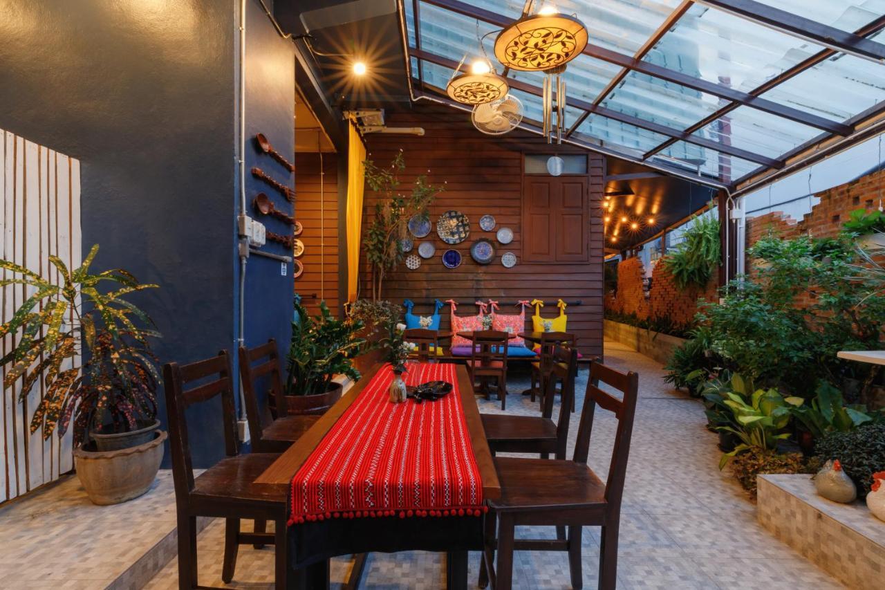 Ilili House Hostel Chiang Mai Luaran gambar
